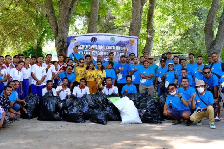 DPD HPI NTT Beserta DPC HPI MABAR Lakukan Kampanye Pelestarian Lingkungan Hidup di Labuan Bajo